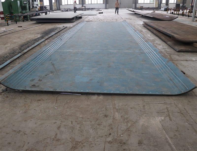 Key Features of the JCO Pipe Fabrication Machine