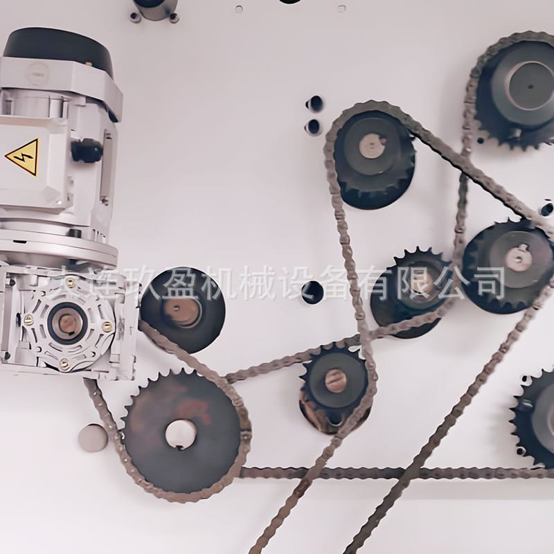 4-shaft turret rewind with non-stop shaft change